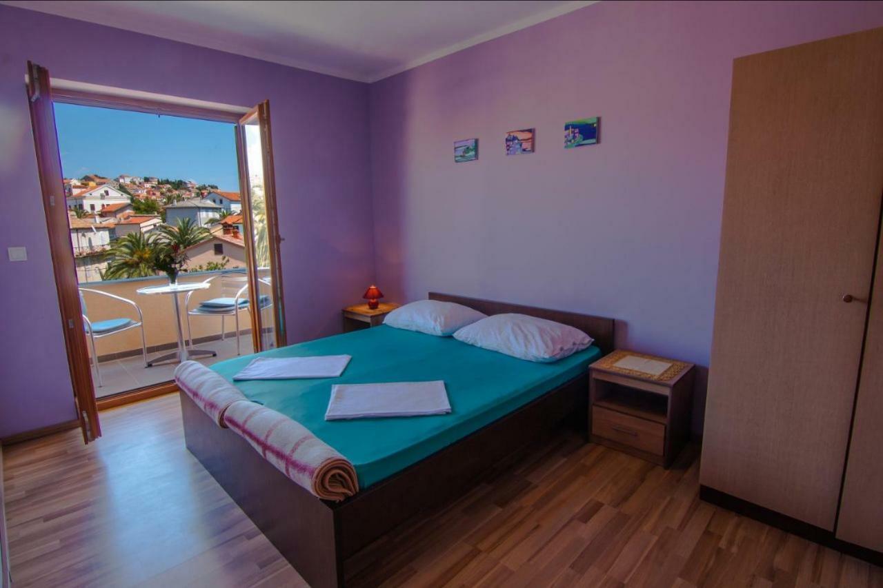Apartments Villa Forida マリ・ロシニュ エクステリア 写真